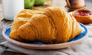 Croissante franțuzești autentice - o provocare de două zile cu rezultat de milioane