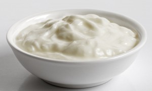 Cum faci iaurt natural de casă - cea mai ușoară rețetă, din 2 ingrediente