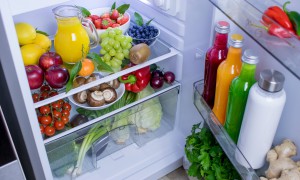 9 alimente pe care trebuie să le păstrezi tot timpul în frigider. Se strică imediat dacă nu sunt ținute la rece