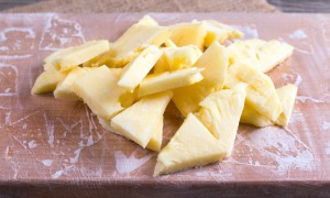 Felii de ananas congelate - cum să le pregătești corect și la ce sunt bune