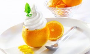 Crema de portocale cu miere la cupe