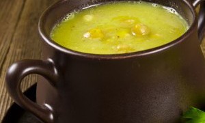 Supa crema de mazare verde cu spanac