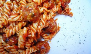 Fusilli cu bilute de carne tocata