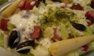 Salata usoara cu porumb