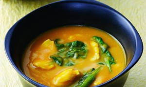 Supa De Pui Cu Dovleac Si Curry - Un Mod Inedit De A Folosi Dovleacul