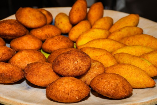 Chiftele de cartofi umplute cu carne. Rețetă irakiană (kubba pateta)