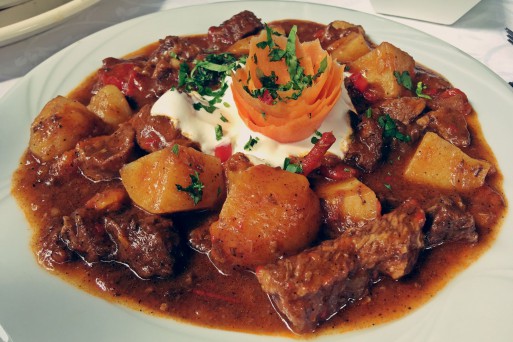 Tocăniță din carne de vițel