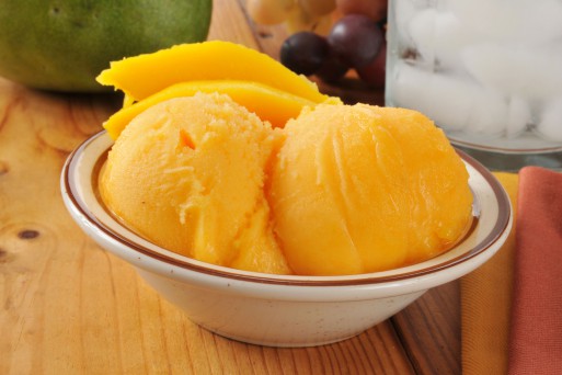 Sorbet de mango - din 3 ingrediente, fără lapte, gata în câteva minute