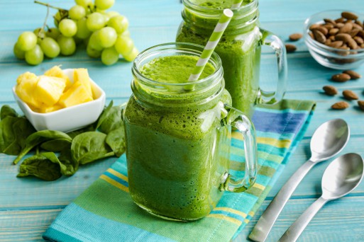 Cum faci un smoothie de detoxifiere - rețetă simplă, beneficii și cum îl consumi corect