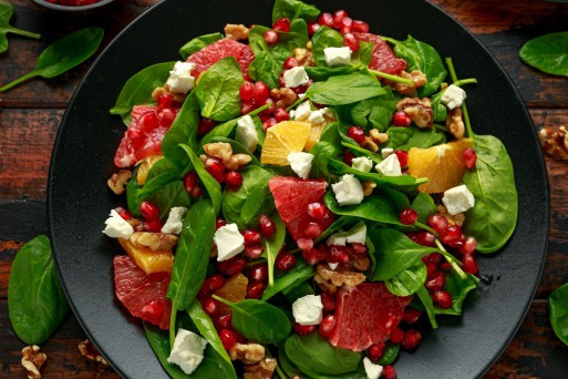 Salată de spanac cu grapefruit și brânză feta