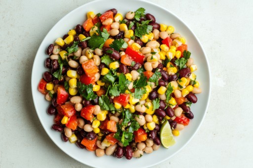 Salata de crudități cu fasole boabe