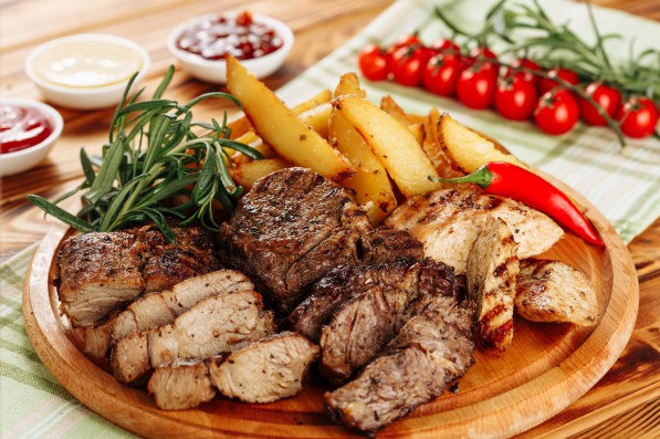 Friptură de porc la cuptor. 22 rețete savuroase pentru prânz sau cină