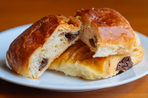 Cornuri umplute cu Finetti sau Nutella