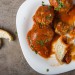 Chiftele marinate – rețeta clasică românească cu sos de roșii