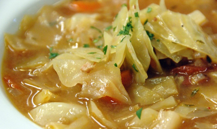 12 rețete de supă care te ajută să slăbești
