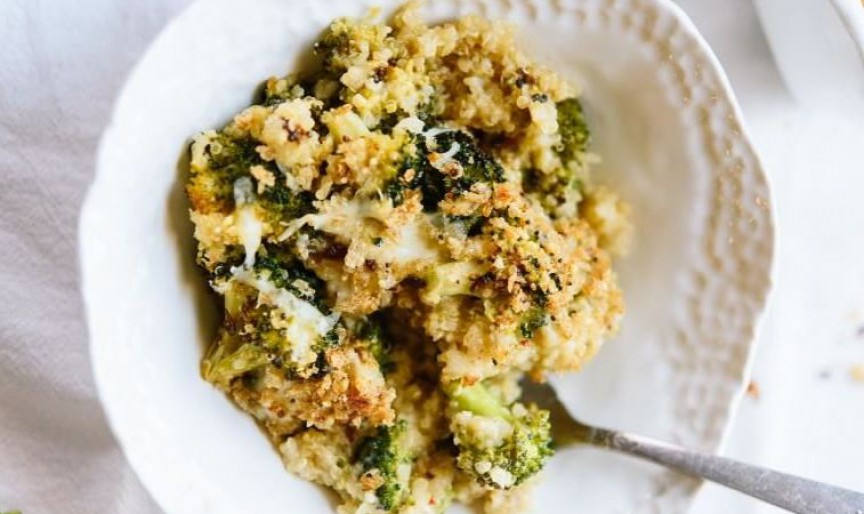 Quinoa cu broccoli gratinate la cuptor
