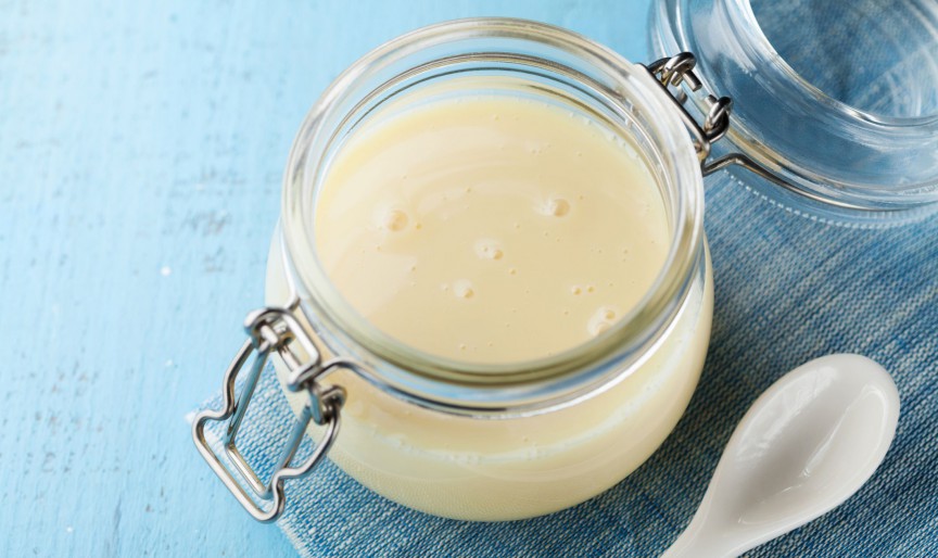 Lapte condensat făcut în casă – rețetă simplă