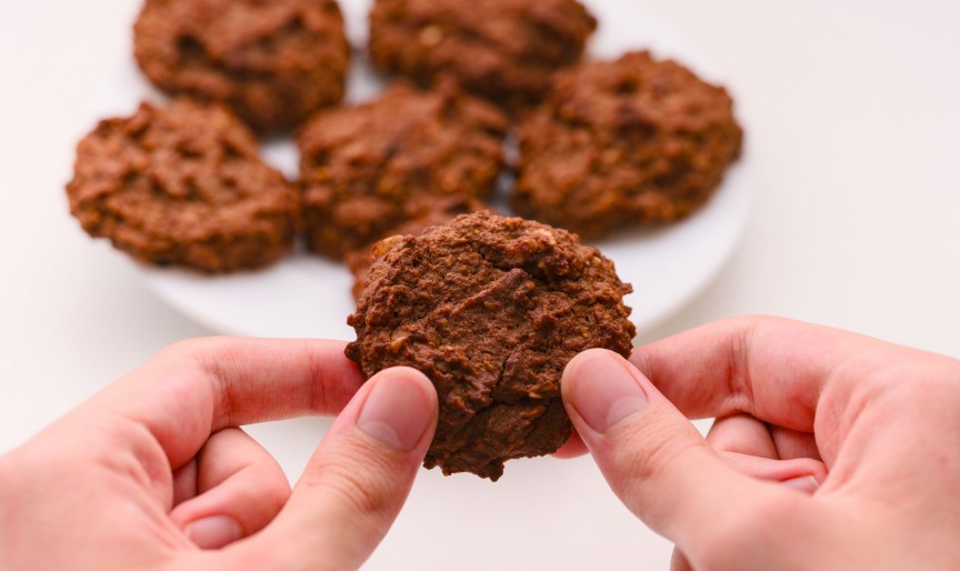 Cum să faci cele mai bune fursecuri cu nuci și ciocolată