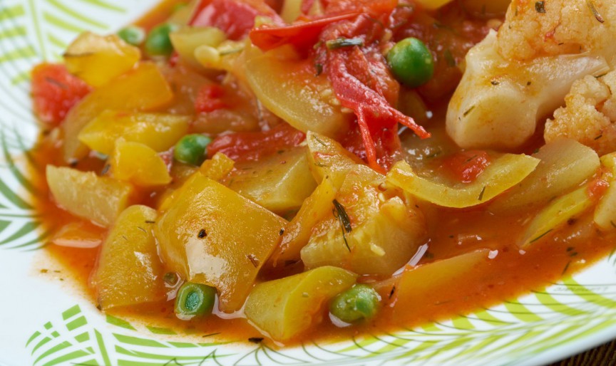 Tocană simplă de legume - gata în mai puțin de o oră