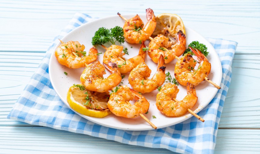 Cum se prepară frigăruile de creveți