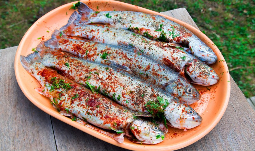 Cele mai bune condimente pentru pește. Combinații delicioase de ierburi și arome