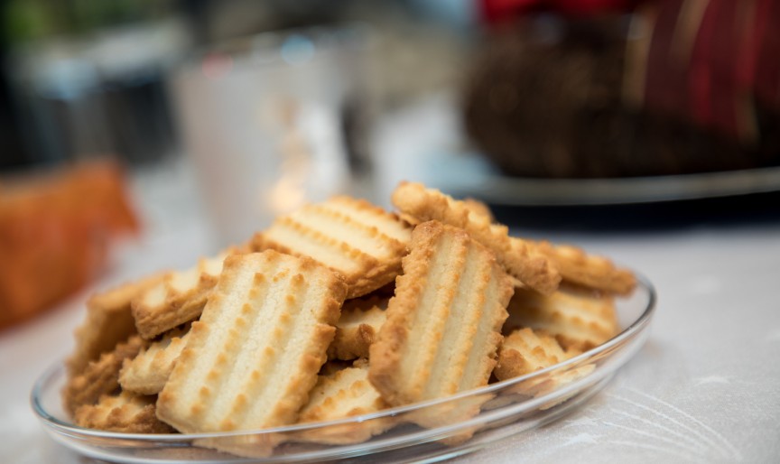 Biscuiți de casă cu untură și borș - rețetă veche românească