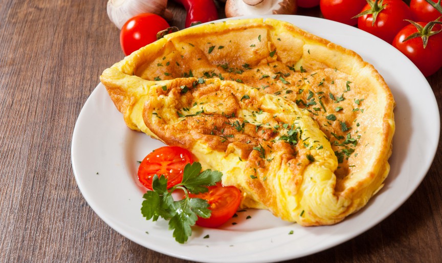 Omletă cu pesmet și mărar