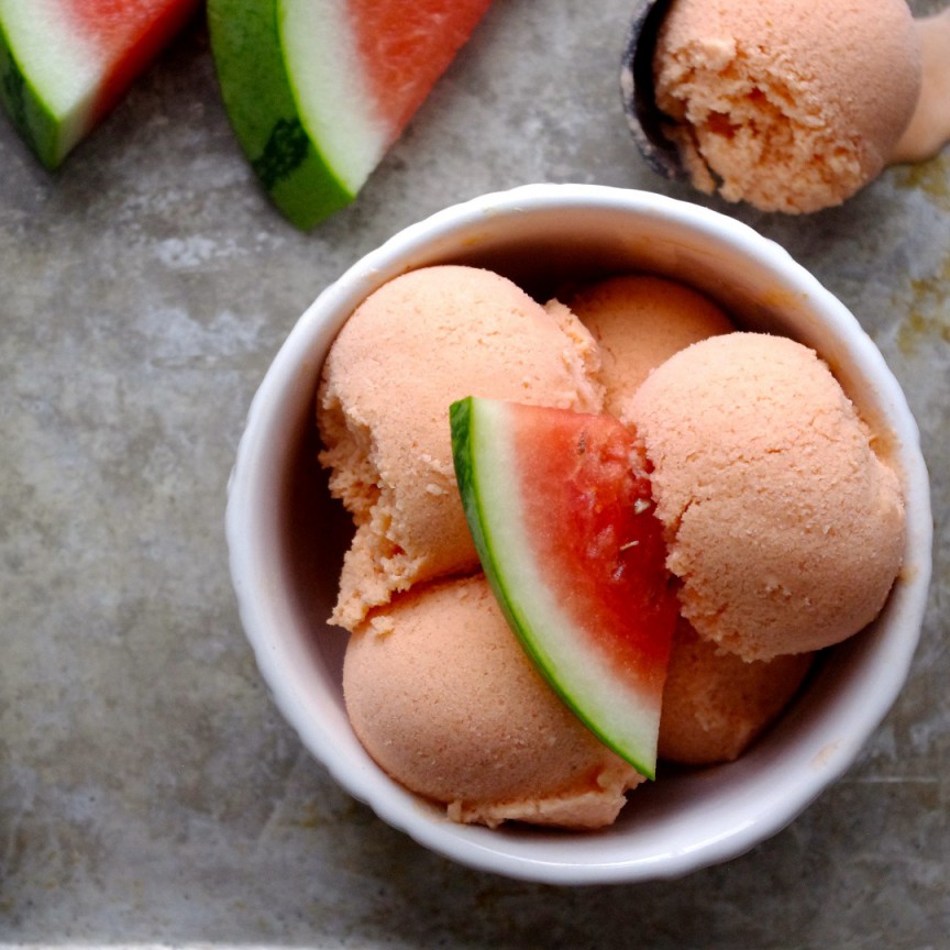 Înghețată de pepene roșu