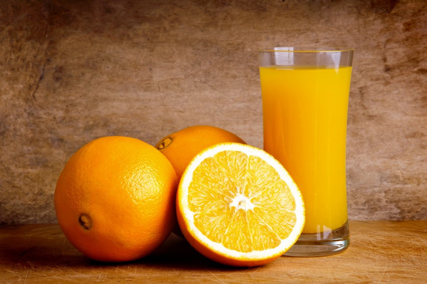 Portocalele și sucul de portocale